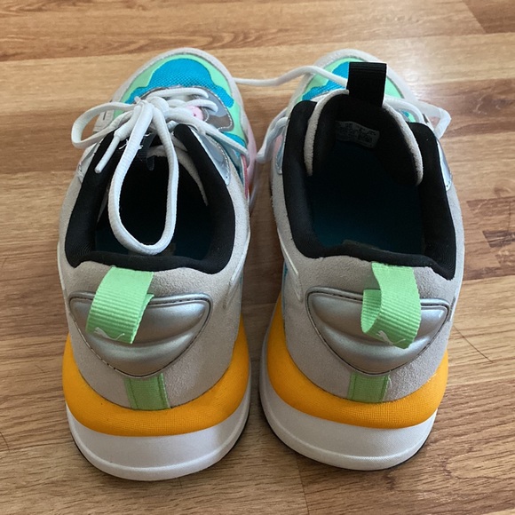 Puma sneakers - Picture 4 of 8